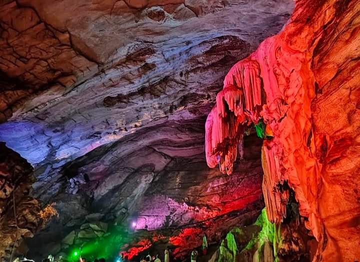 Borra Caves